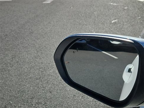 Certified 2023 Kia Seltos EX image 13