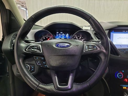 Used 2019 Ford Escape SE image 28