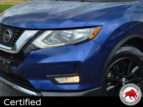 Used 2018 Nissan Rogue SV AWD/4WD image 10