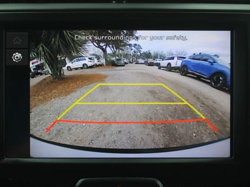 Certified 2023 Kia Soul LX w/ LX Technology Package image 42