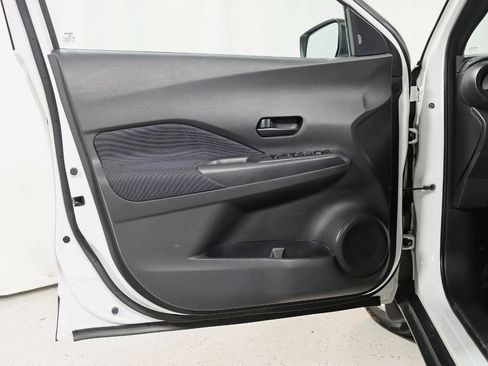 Used 2020 Nissan Kicks S FWD image 28