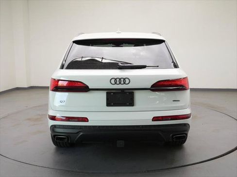 Certified 2025 Audi Q7 2.0T Premium Plus AWD/4WD image 9