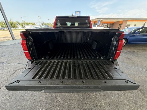 Used 2024 Toyota Tacoma SR AWD/4WD image 27