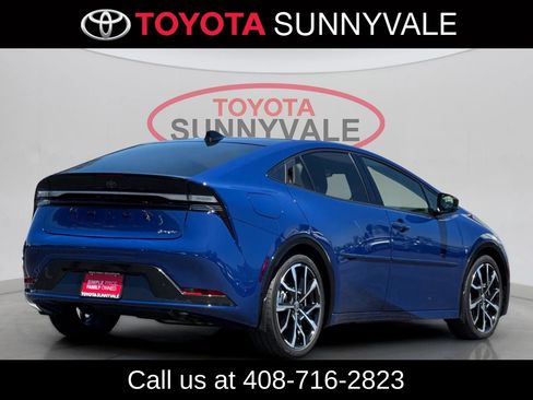 Used 2026 Toyota Prius Plug-In Hybrid FWD image 3