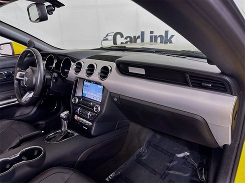 Used 2017 Ford Mustang GT Premium image 33