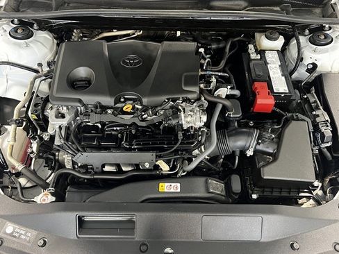 Used 2024 Toyota Camry SE image 44