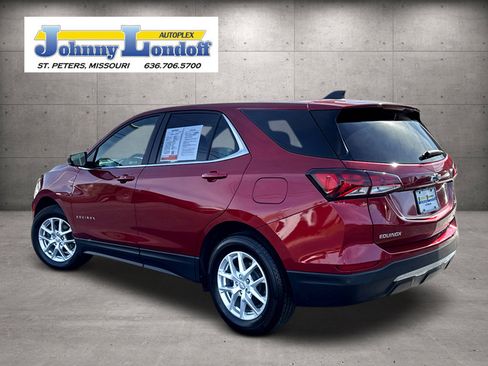 Used 2024 Chevrolet Equinox LT w/ LPO, Floor Liner Package image 3