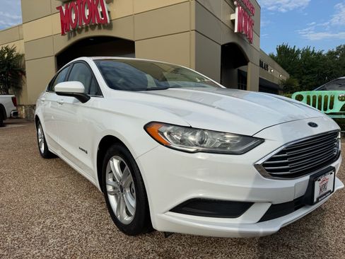 Used 2018 Ford Fusion S FWD image 11