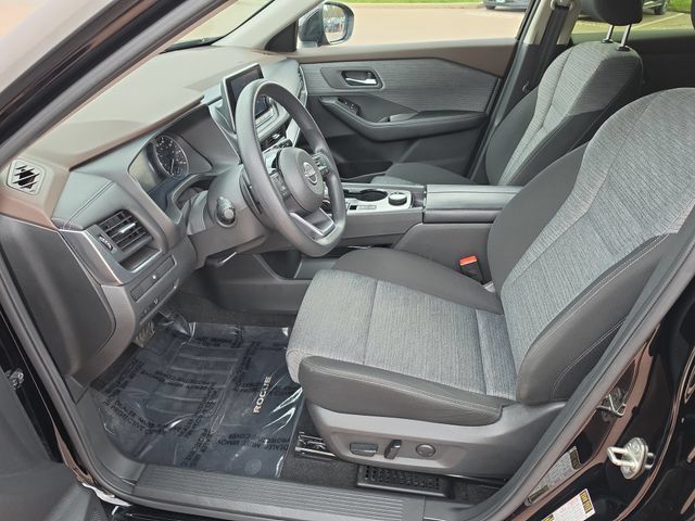 Used 2023 Nissan Rogue SV AWD/4WD image 9