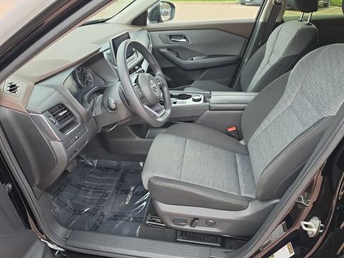 Used 2023 Nissan Rogue SV AWD/4WD image 9