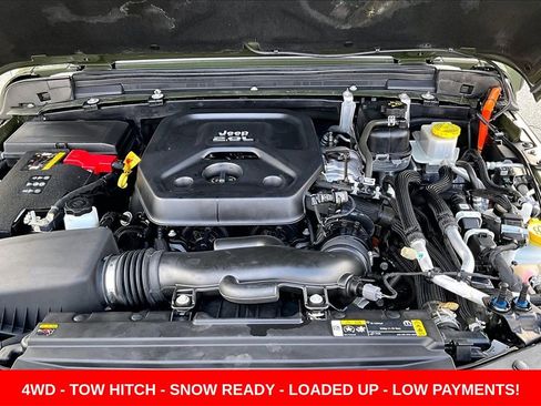 Used 2023 Jeep Wrangler Unlimited Sahara w/ Cold Weather Group image 27