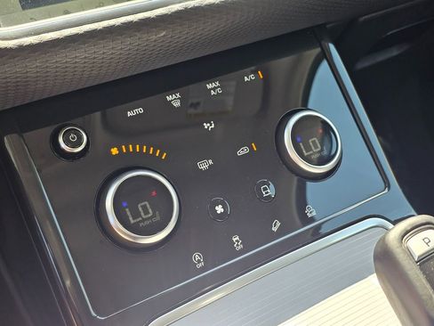 Used 2020 Land Rover Range Rover Evoque S image 10