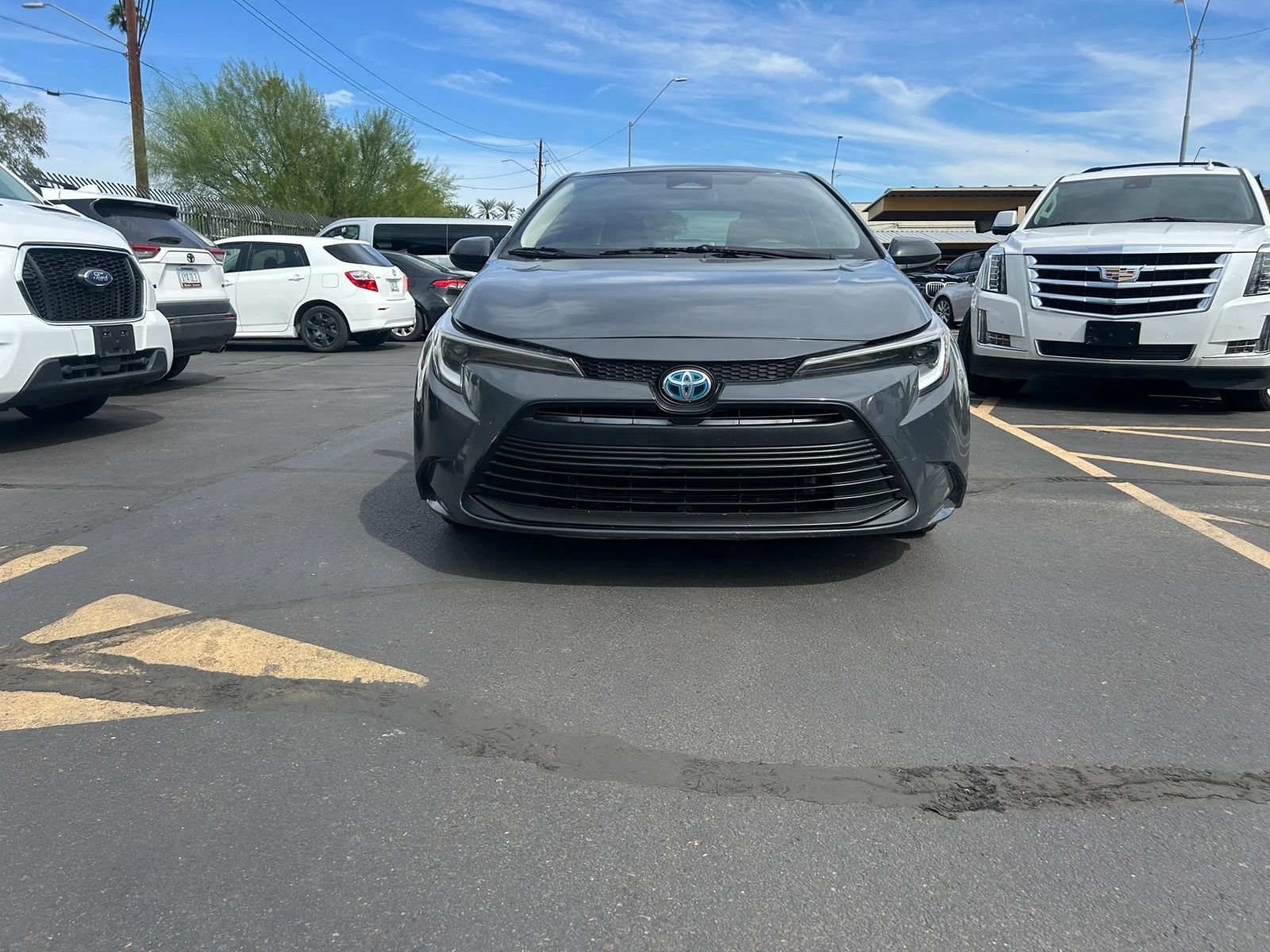 Used 2023 Toyota Corolla LE w/ Carpet Mat Package (TMS) FWD image 2