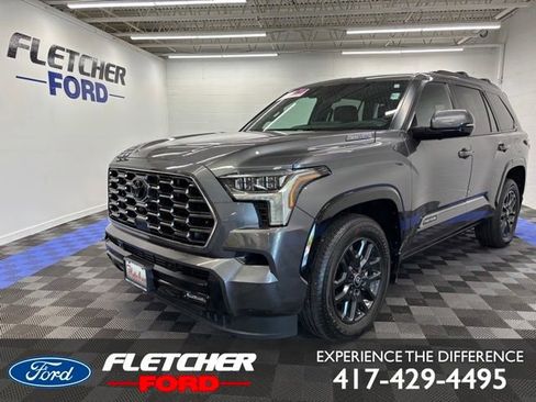 Used 2025 Toyota Sequoia Platinum AWD/4WD image 1