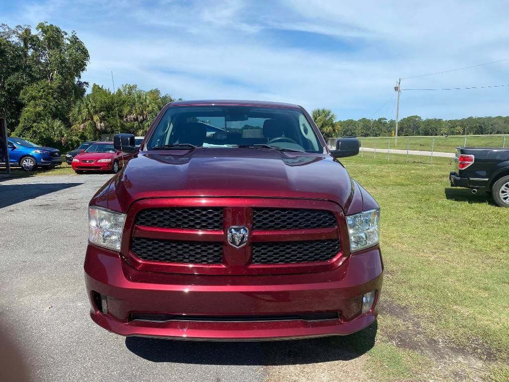 Used 2018 RAM 1500 Express w/ Express Value Package AWD/4WD image 3