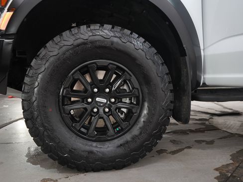 Used 2024 Ford F150 Raptor AWD/4WD image 33
