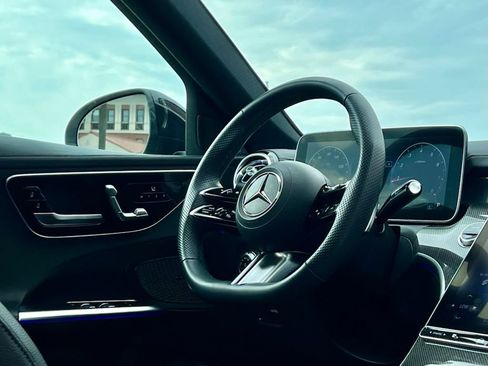 Certified 2023 Mercedes-Benz C 300 4MATIC Sedan image 16