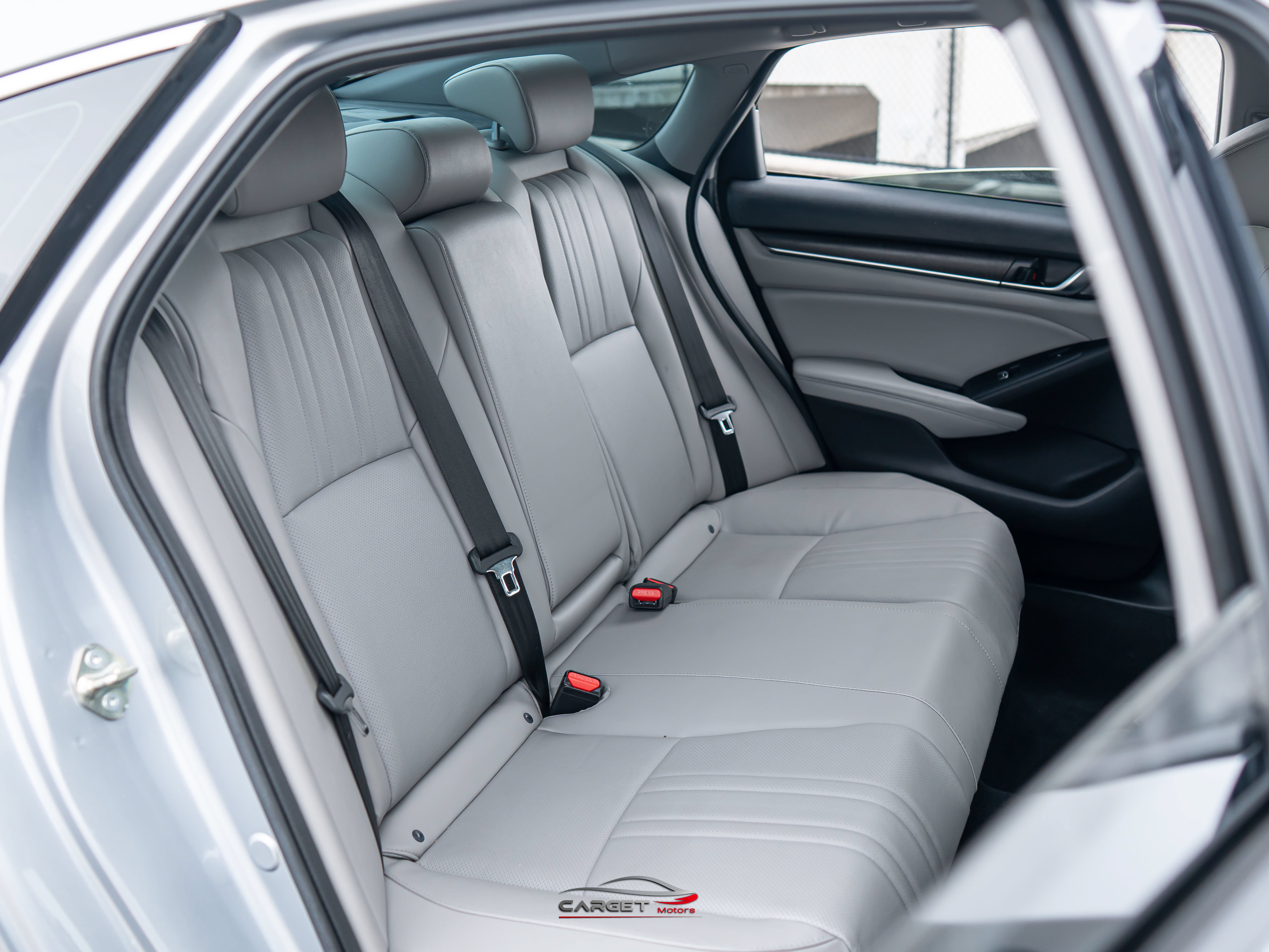 Used 2020 Honda Accord Touring image 17