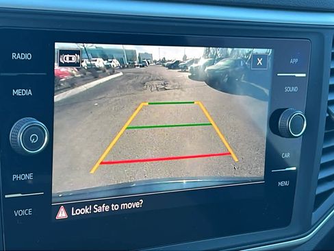 Used 2021 Volkswagen Atlas Cross Sport SE image 16