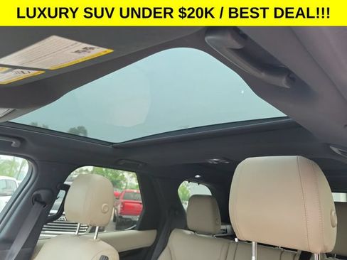 Used 2019 Land Rover Discovery SE AWD/4WD image 18