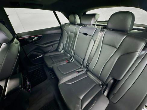 Used 2023 Audi Q8 Premium Plus w/ Premium Plus Package image 24