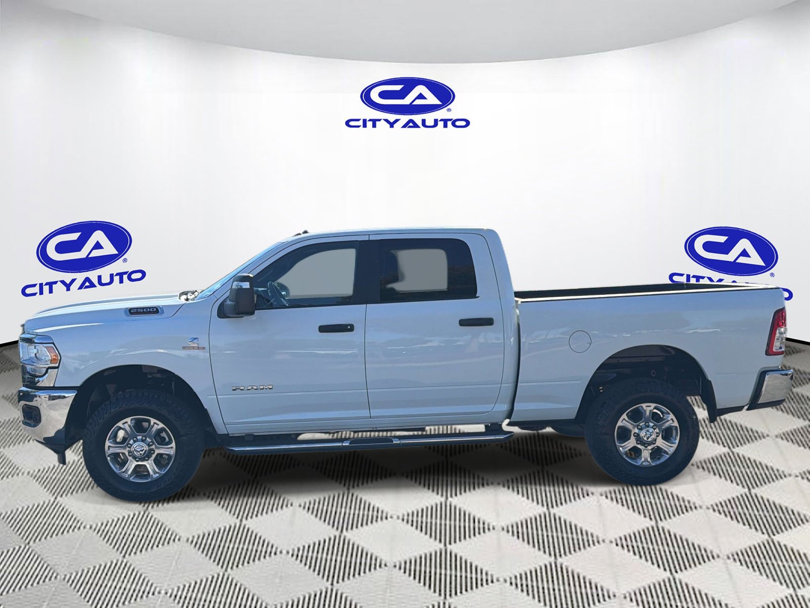 Used 2024 RAM 2500 Big Horn w/ Off Road Package AWD/4WD image 7