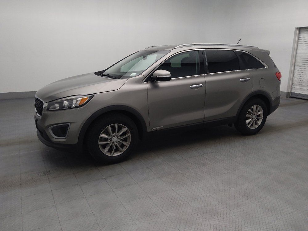Used 2017 Kia Sorento AWD image 2