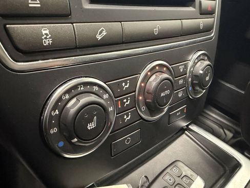 Used 2013 Land Rover LR2 HSE AWD/4WD image 34