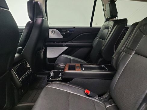Used 2020 Lincoln Aviator Reserve w/ Equipment Group 202A image 18