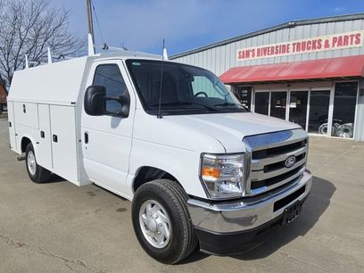 Used 2026 Ford E-350 and Econoline 350 Super Duty w/ Power Equipment Group
