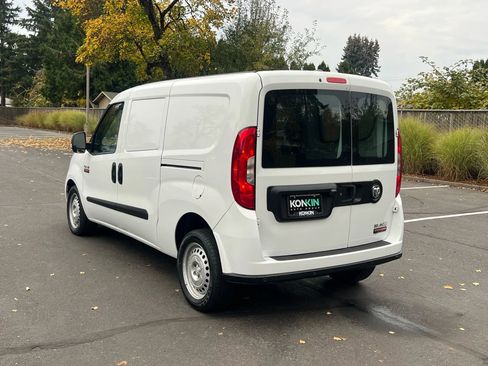 Used 2022 RAM ProMaster City Tradesman image 3