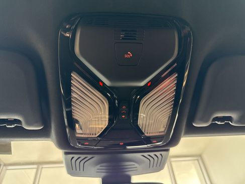 Certified 2024 BMW X4 M40i w/ Premium Package image 25