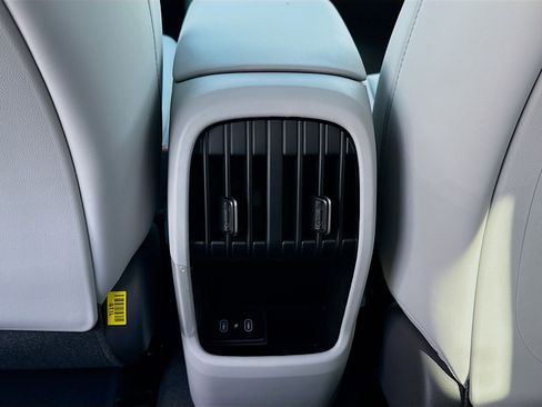 New 2026 Hyundai Kona Limited image 18