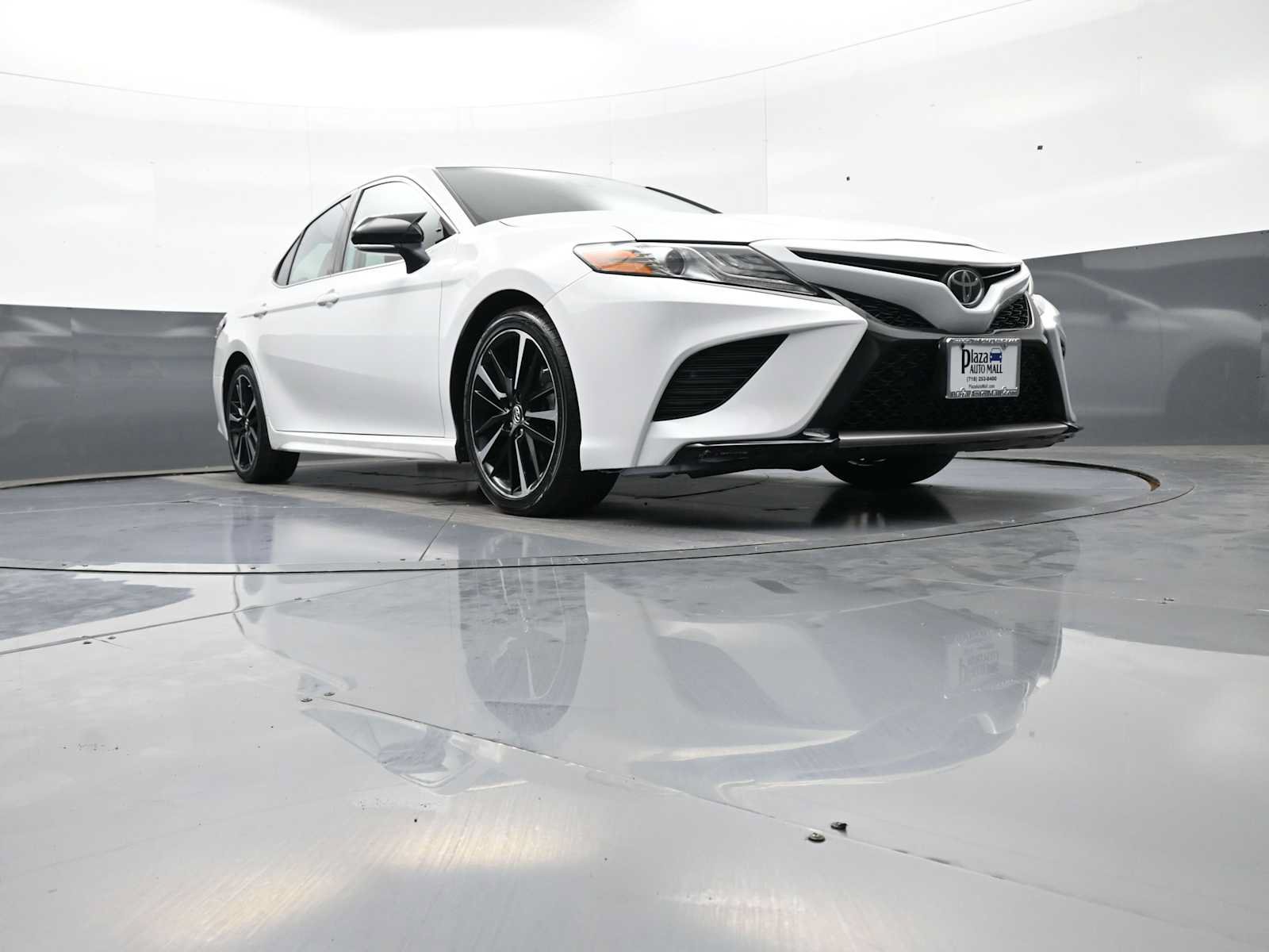 Certified 2019 Toyota Camry XSE w/ Navigation Package FWD image 27