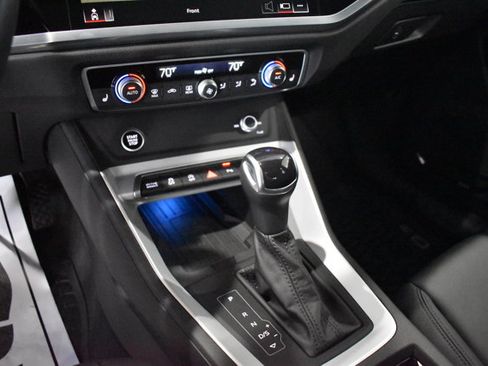 Used 2023 Audi Q3 2.0T Premium Plus AWD/4WD image 14