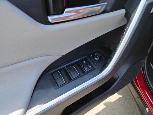 Used 2022 Toyota RAV4 XLE w/ Convenience Package AWD/4WD image 14