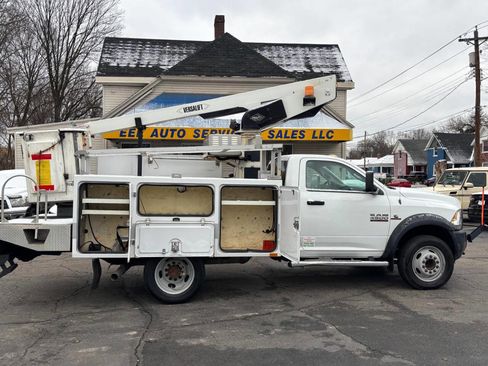 Used 2013 RAM 4500 Tradesman w/ Cold Weather Group RWD image 9