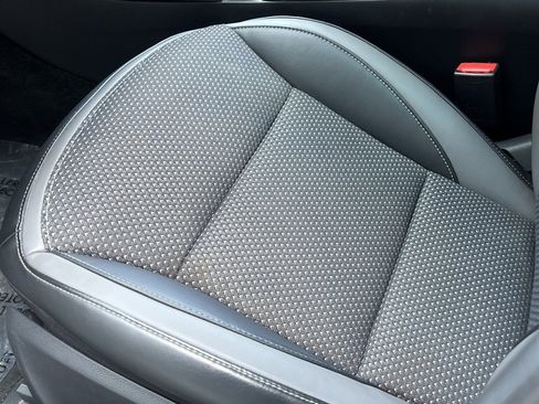 Used 2019 INFINITI QX30 Premium w/ Navigation Package image 52