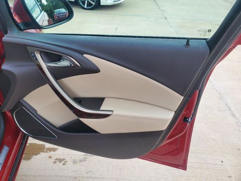 Used 2015 Buick Verano FWD image 6