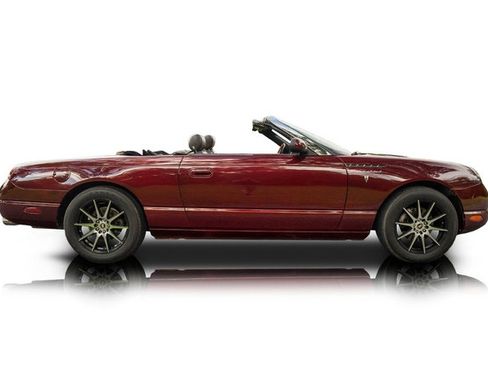 Used 2002 Ford Thunderbird RWD image 2