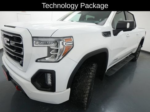 Used 2020 GMC Sierra 1500 AT4 w/ AT4 Premium Package AWD/4WD image 3