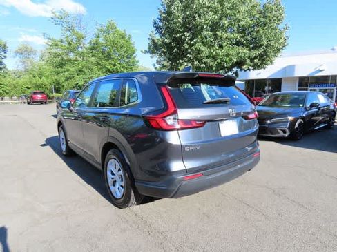 Used 2024 Honda CR-V LX image 4