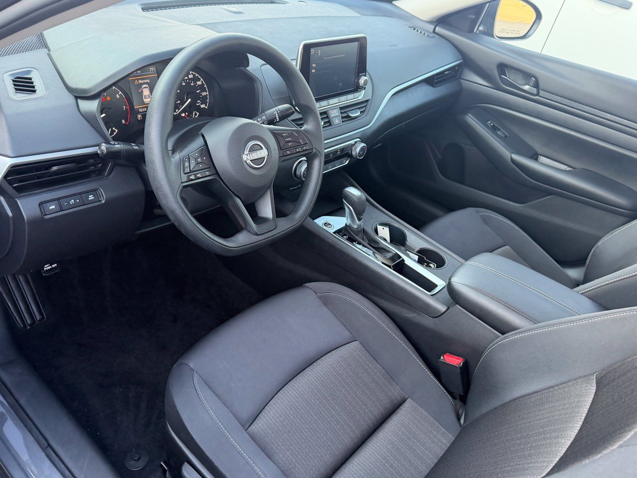 Certified 2025 Nissan Altima 2.5 S FWD image 14