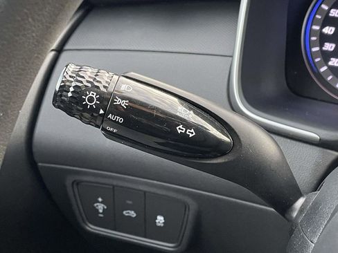 Used 2023 Hyundai Santa Cruz SEL AWD/4WD image 11