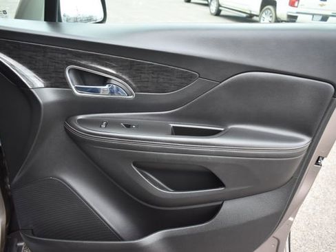 Used 2015 Buick Encore FWD image 40