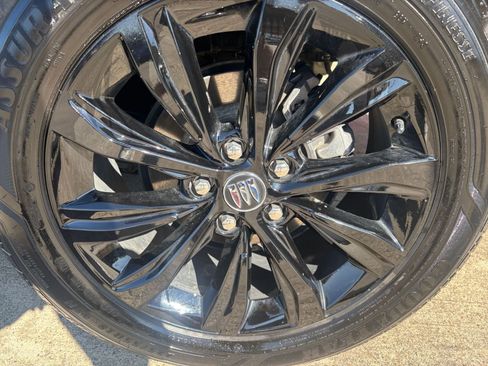 Used 2025 Buick Envista Sport Touring image 29