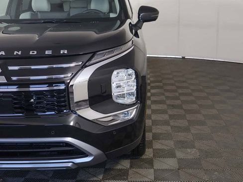 New 2026 Mitsubishi Outlander SE AWD/4WD image 16