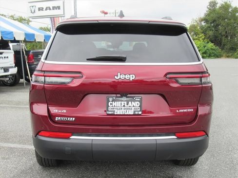 Used 2025 Jeep Grand Cherokee L Laredo w/ Luxury Tech Group I image 5