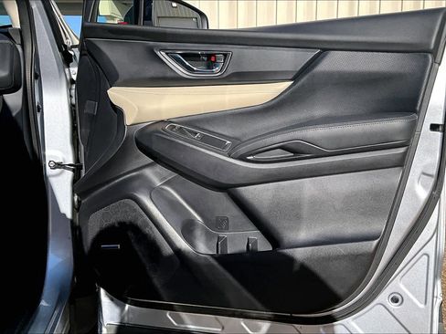 Used 2022 Subaru Ascent Limited w/ Technology Package image 21