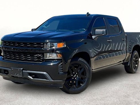 Used 2022 Chevrolet Silverado 1500 Custom w/ LPO, Blackout Package image 14